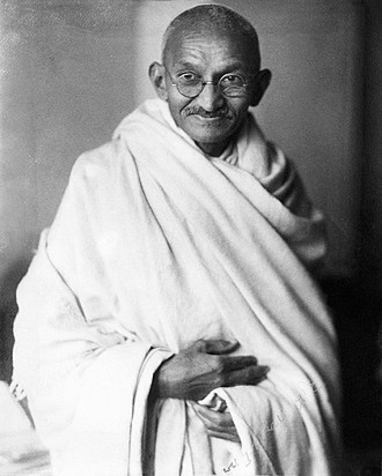 Gandhi and India : Srugle for Independance from 1915 to 1947
