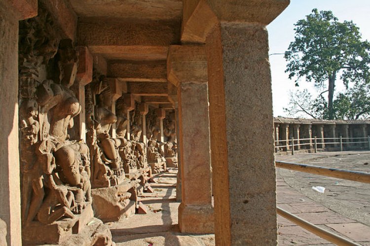 Chausath Yogini Temple, Bhedaghat - Golaki Math